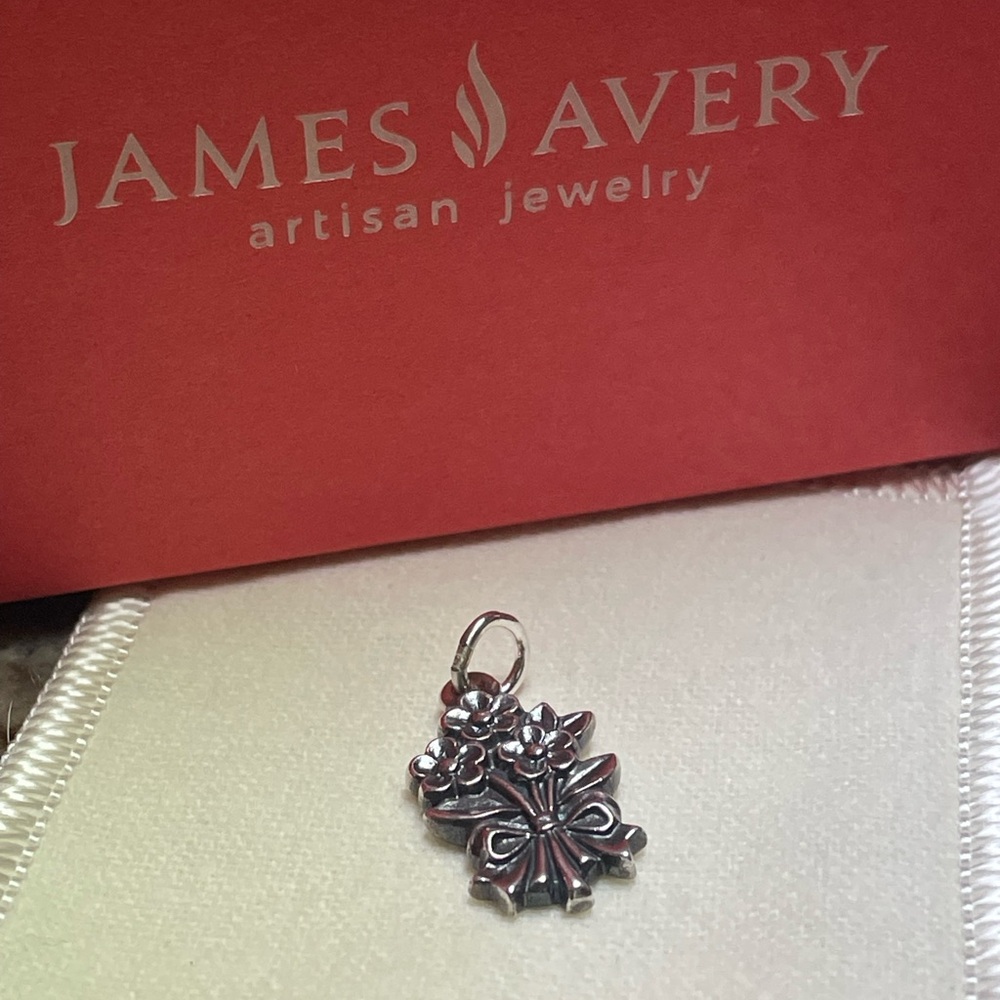 James Avery Bouquet of Flowers Charm